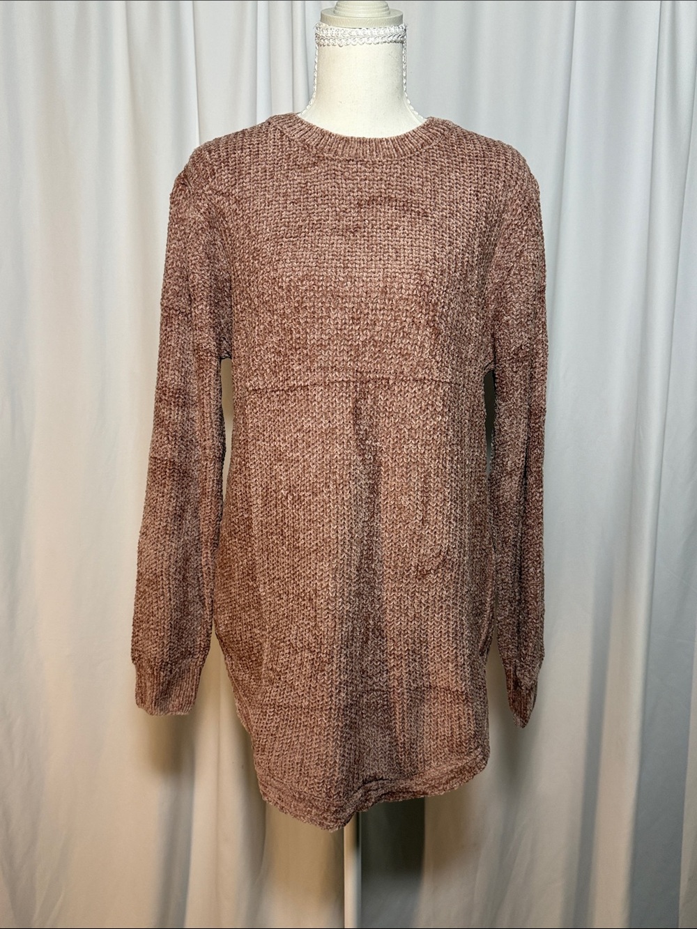 Crewneck Sweater in Dusty Tan